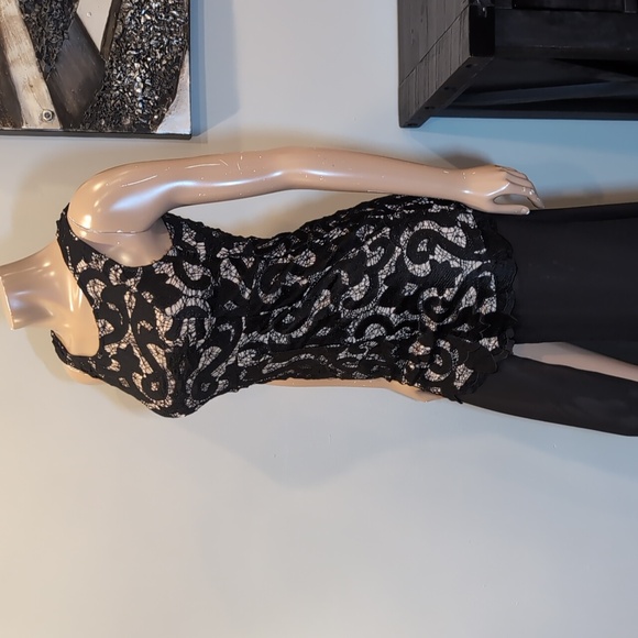 🩵SAINTS + SECRETS Lace Bodice Formal Maxi Dress Front Slit Chiffon Drop Waist - Picture 9 of 15